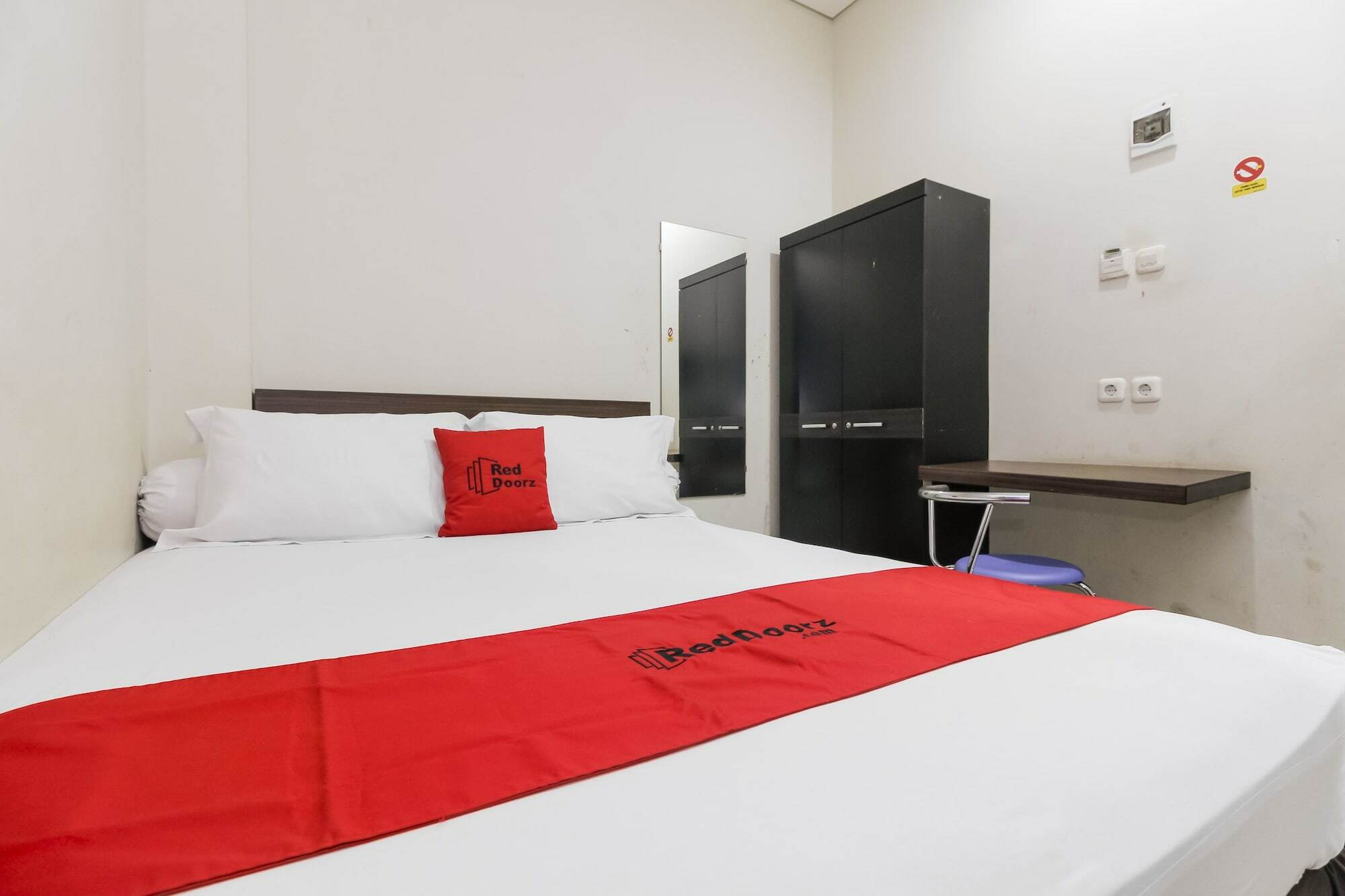 RedDoorz near Samarinda Central Plaza Exterior foto